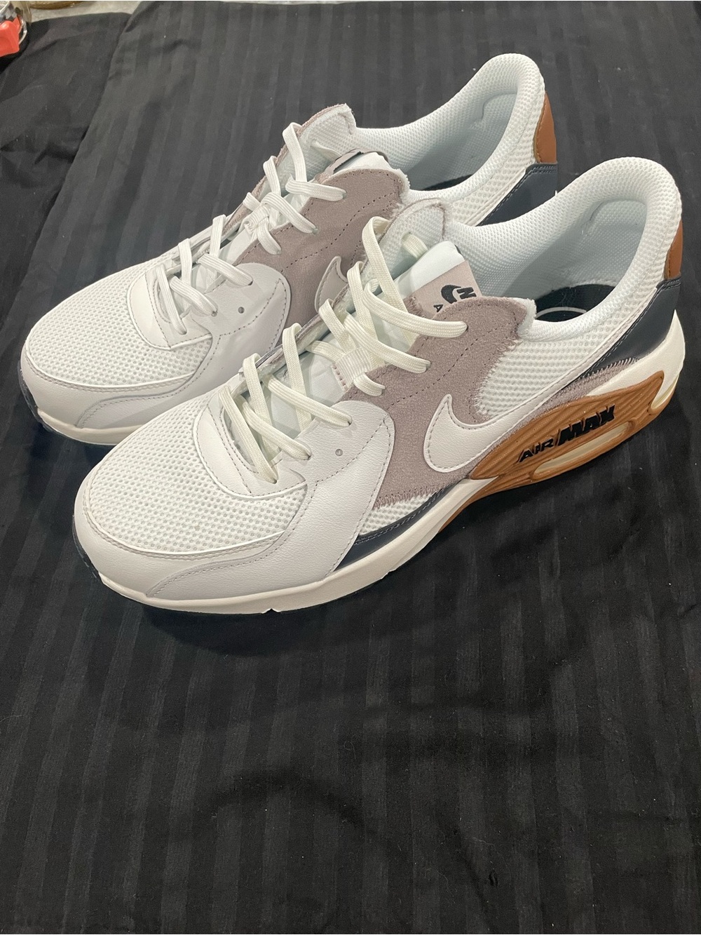 Nike men’s/women’s White, Taupe & Brown Air Max Sneakers
